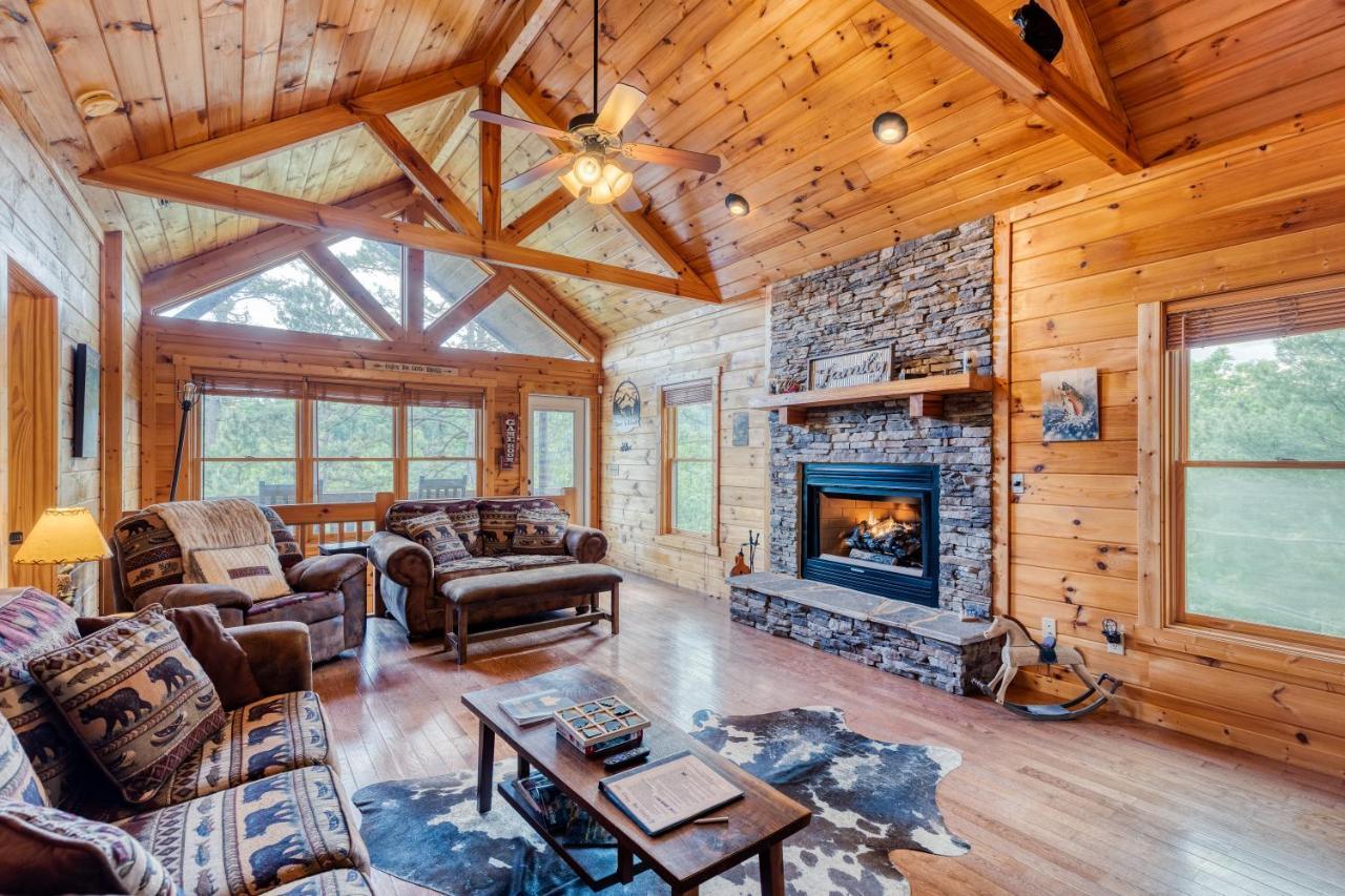 Trout N' About Your Blue Ridge Mountains Retreat, Hot Tub + Game Room! Ellijay Exteriör bild