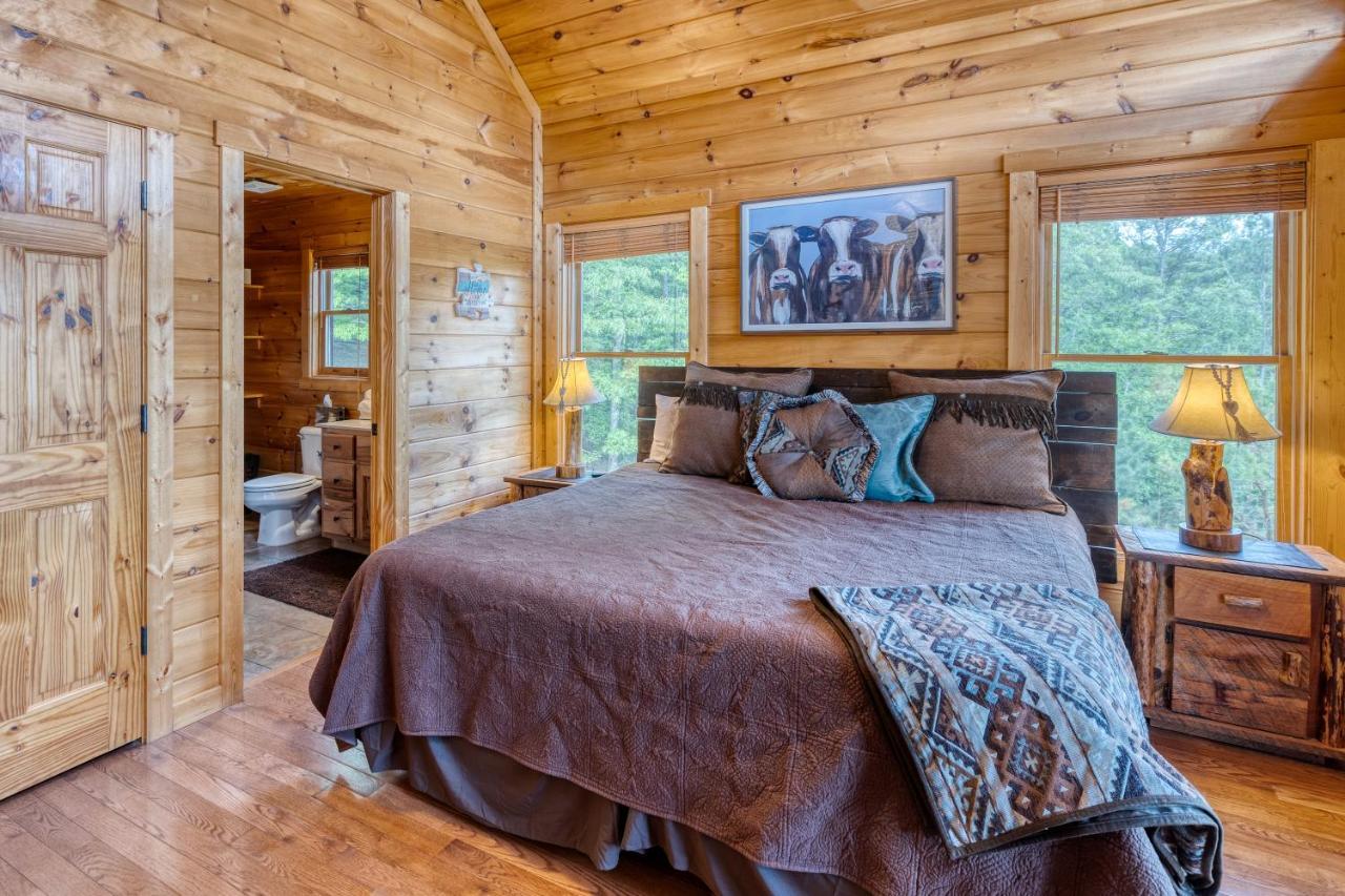 Trout N' About Your Blue Ridge Mountains Retreat, Hot Tub + Game Room! Ellijay Exteriör bild