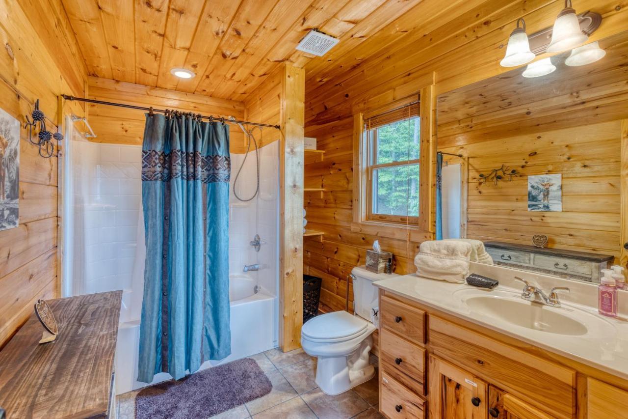 Trout N' About Your Blue Ridge Mountains Retreat, Hot Tub + Game Room! Ellijay Exteriör bild