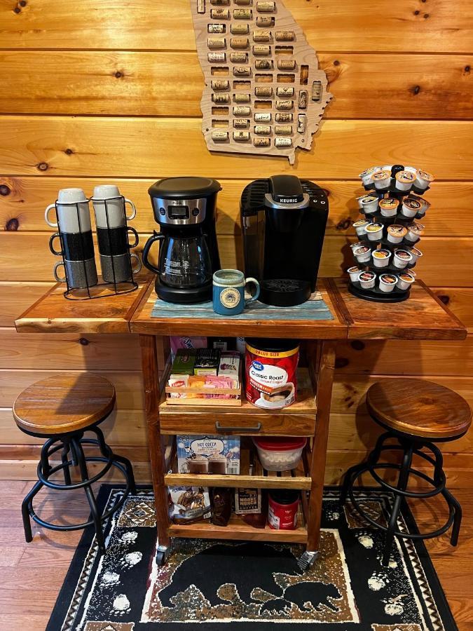 Trout N' About Your Blue Ridge Mountains Retreat, Hot Tub + Game Room! Ellijay Exteriör bild